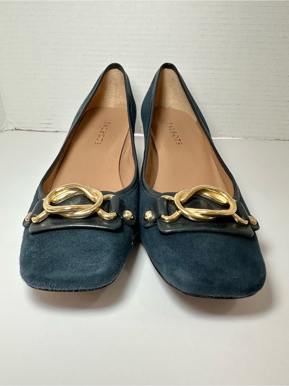 TALBOTS Women’s Teal Blue Suede Gold Buckle Trim Classic Low Block Heels- Size 8 - Picture 8 of 13